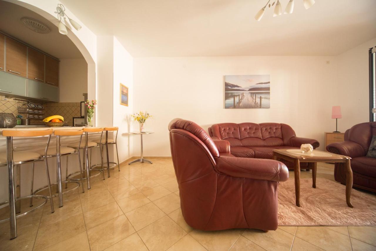 Zen Apartment Przno Sveti Stefan Exterior photo